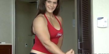 Huge FBB flexing