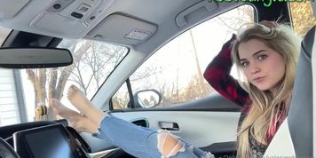 Car Feet Worship