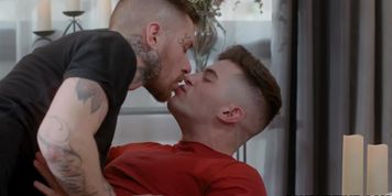 Erotic Writer Trevor Brooks Fucks Hunk Zak Bishop