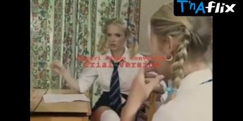 Tamara Noon Lesbian,  Butt Scene  in Class Action (Sara Class)