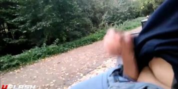A man jerks off on a park bench in public plea ...