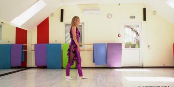 Mature blonde sexy flexible girl Elza Nagyi