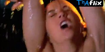 Renee O'Connor Sexy Scene  in Xena: Warrior Princess