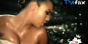 Beyonce Knowles Sexy Scene  in Upgrade U