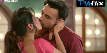 Sharanya Jit Kaur Sexy Scene  in Crime And Confessions