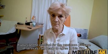 MATURE4K Sweet mature woman with dyed hair has nothing against quick sex