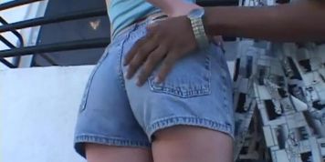 Black stud destroys a lovely teen girl (Britney Madison)