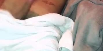 Joven masturbarse  (Boy fucks)