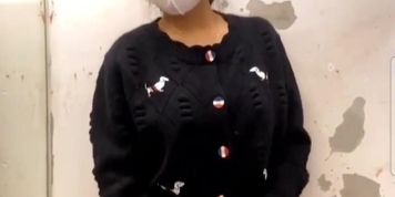 Playing pussy in Pubilc