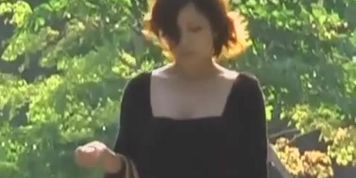Quick sharking experience of some totally unaware Japanese doll (Amanda Logue, Sunny Day)