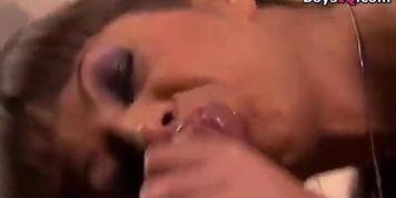 Hot brunette gaped - free porn video