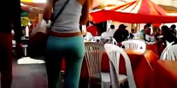 Nalgona Pants Verdes (Calzon De Fuera) Y Rojos En Tianguis