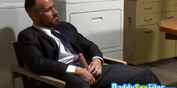 Dudes jerk off before fucking in a shed (Woody Fox)
