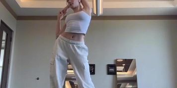 Sophia Diamond (Diana Fox)