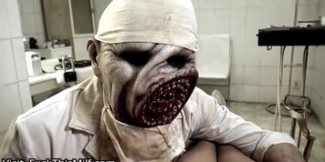 Horror dentist
