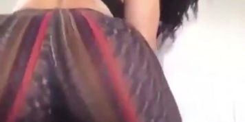 Azz shakin