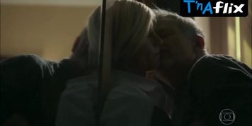 Josie Pessoa Sexy Scene  in O Setimo Guardiao