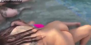 Mstriggahappy with friends lesbians