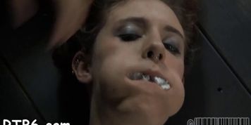 Upside down babe gives blowjob - video 10
