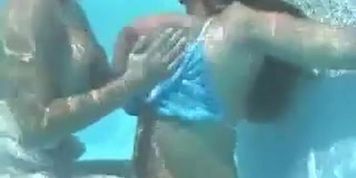 Nadine  Jansen  and  Ines  Cudna  Lesbo-Shower (Ines Cudna, Nadine Jansen)