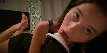 ASMR - f10r35c3n7 - Ear Eating