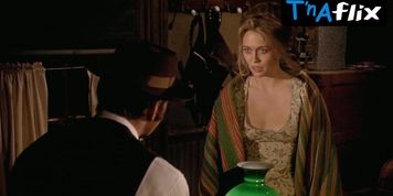 Faye Dunaway Sexy Scene  in Doc