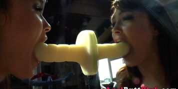 BUTTMAN - Big butt hotties sucking rubber dick (John Stagliano, Maddy Oreilly)