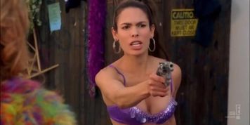 Nadine Velazquez 36D-26-37 - My Name Is Earl 01