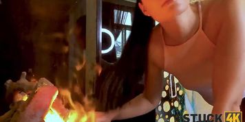 STUCK4K. Husband knows how to solve the problem (Leanne Lace)