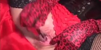 Unbelievable busty blonde self play