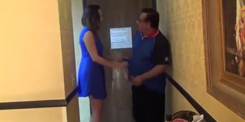 Teen Pays To Old Fat Pizza Delivery With Sex