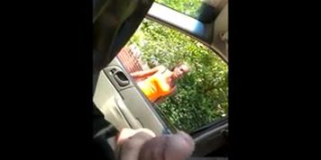 Cock Flash Doesn'T Faze Her