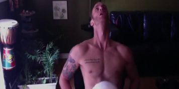 Hunk sucked off 