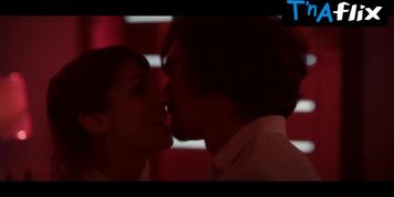 Renata Guida Breasts,  Underwear Scene  in O Que Resta