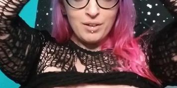 Big fake tiddy