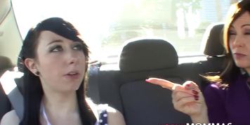 Teen lesbians pussy licked out