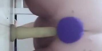 Bww riding dildo