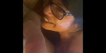 Sunday Funday/Domingo divertido ) (Isabella Flames)