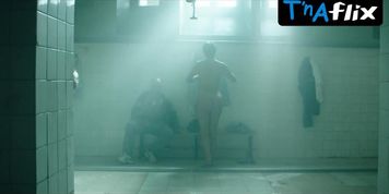 Daniela Santiago Butt Scene  in Veneno