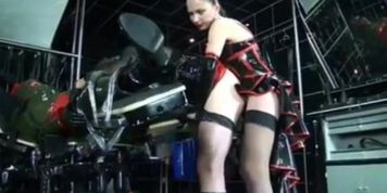 Diva Nadja - Hot strapon