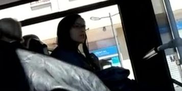 Paja En El Bus Handjob at Bus