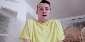 Cockriding MILF drilled in wet pussy by big white cock (Bootylicious, Kaylana Reese)