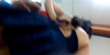 Upskirt Con El Esposo Por Un Lado (by Elpervertido)