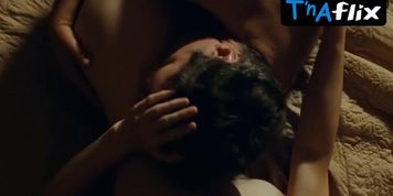 Marie-Josee Croze Breasts Scene  in Je L'Aimais