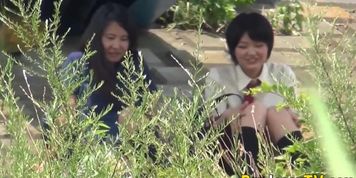PISS JAPAN TV - Urinating japanese teens get watched