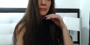 Does anyone knows her name?
