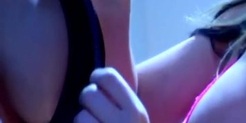 madison scott en escena lesbiana