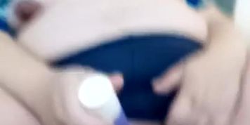 Blonde pregnant milf masterbates and cums rough