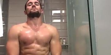 Locker and Shower - 017