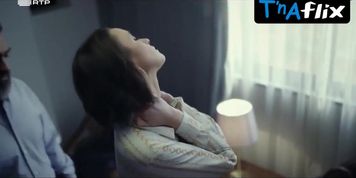Maria Joao Pinho Sexy Scene  in Luz Vermelha
